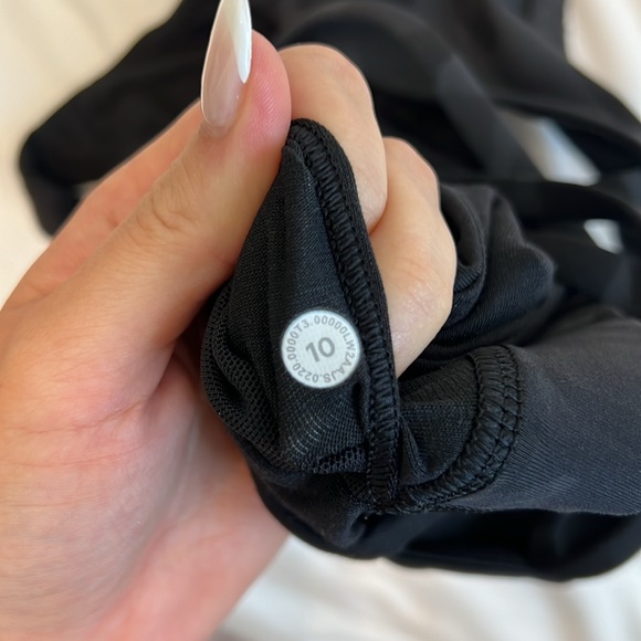 Lululemon Energy Bra
Incognito Camo Multi Grey - Picture 6 of 6